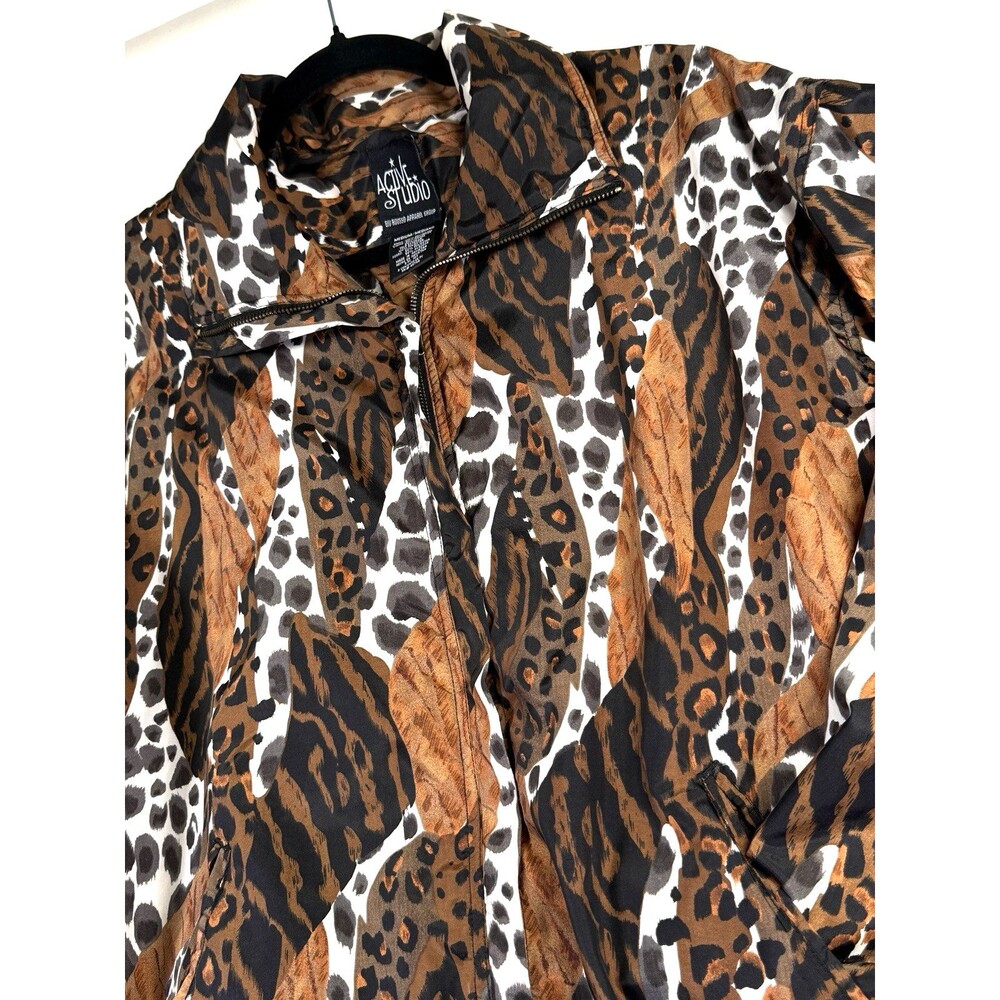 Vintage Active Studio Animal Print Windbreaker Jacket Leopard Tiger 90s Medium